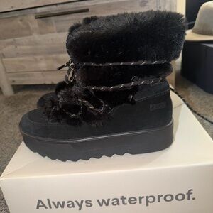 Cougar Women's Black Fur-Lined Winter Boots